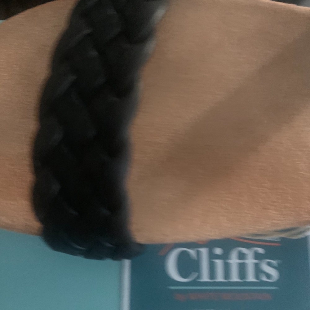 Sandals - Picture 4 of 4